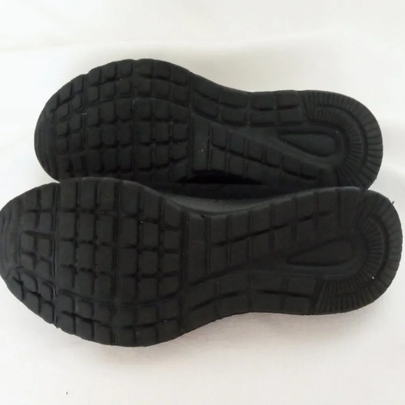 women's black mesh sneakers worn once - Picture 3 of 3